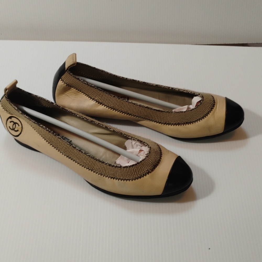 CHANEL Lambskin Leather Ballerina Flats Size 37EU With CALLOUTS - Picture 2 of 16